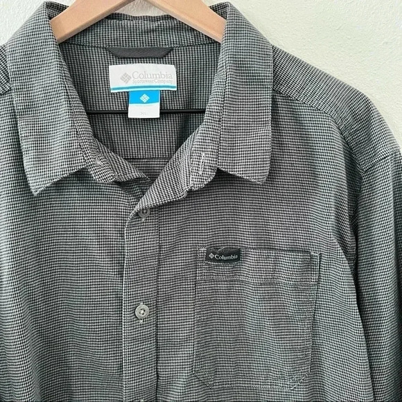 Columbia Button Up Shirt - Picture 3 of 5